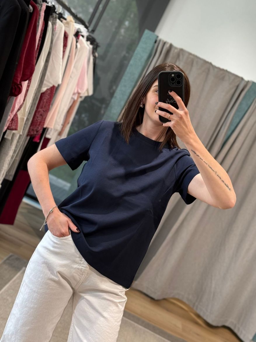 Immagine di T-SHIRT STRUTTURATA AIMA