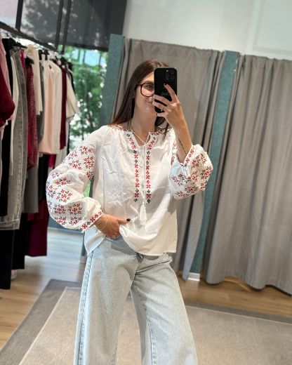 Immagine di BLUSA RICAMI