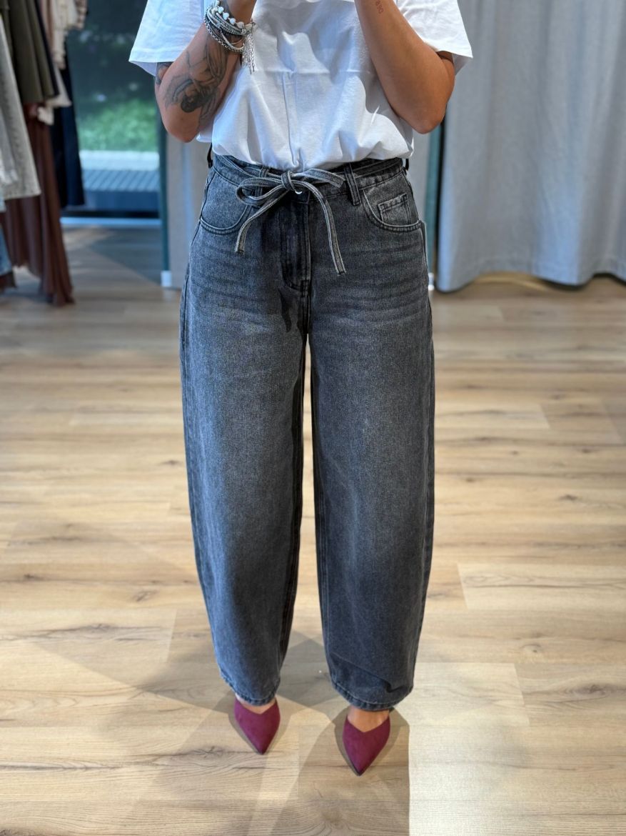 Immagine di JEANS MOM FIT LACCIO