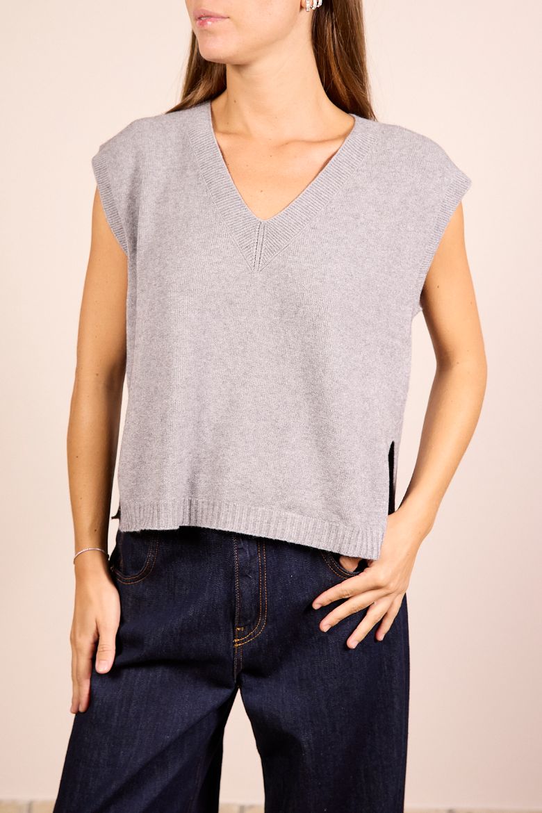 Immagine di GILET IN MAGLIA SCOLLO A V