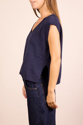 Immagine di GILET IN MAGLIA SCOLLO A V
