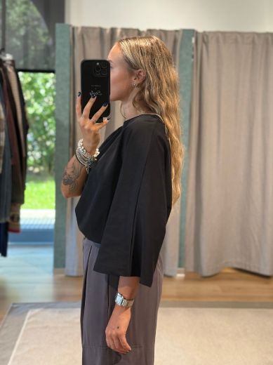 Immagine di T-SHIRT ASIMMETRICA