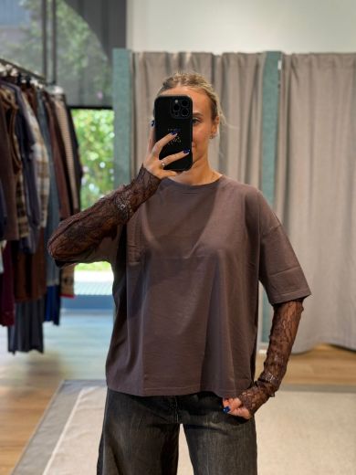 Immagine di T-SHIRT MANICA PIZZO - Disponibile in VERDE, ROSA, NERO, MARRONE, BIANCO, AZZURRO, BORDEAUX