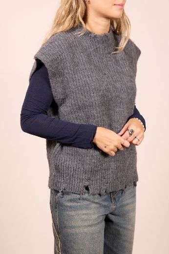 Immagine di GILET IN MAGLIA CON ROTTURE - Disponibile in MARRONE, GRIGIO, PANNA