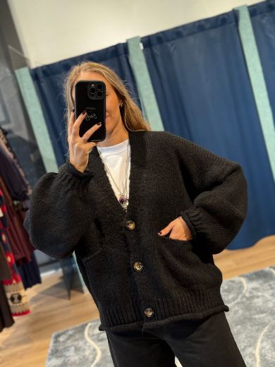 Immagine di CARDIGAN 3 BOTTONI - Disponibile in PANNA, MARRONE, BORDEAUX, NERO, GRIGIO, VERDE MILITARE, OLIO, FANGO, ANTRACITE