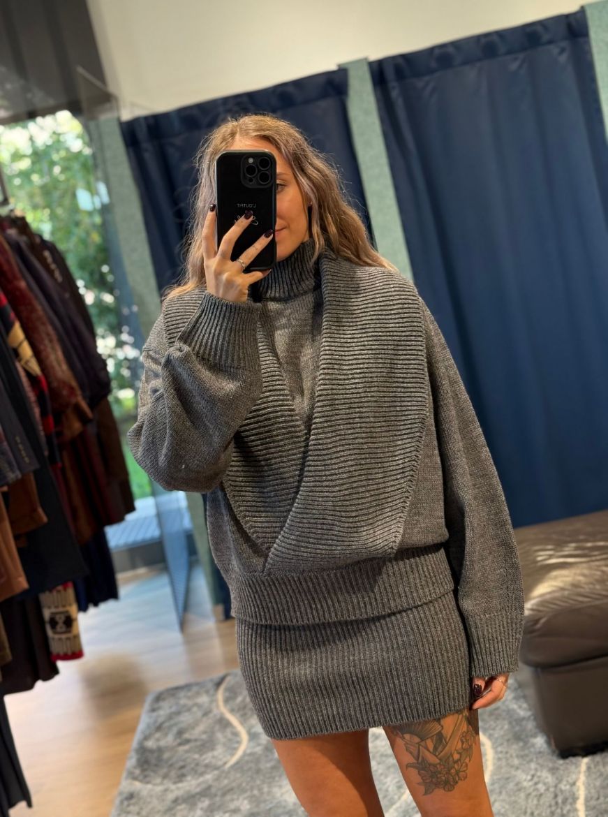 Immagine di PULLOVER ESTER - Disponibile in NERO, MARRONE, GRIGIO