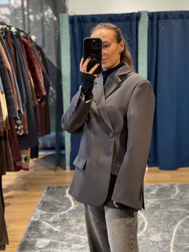 Immagine di BLAZER OVERSIZE DOPPIA CHIUSURA - Disponibile in MARRONE, GRIGIO, NERO