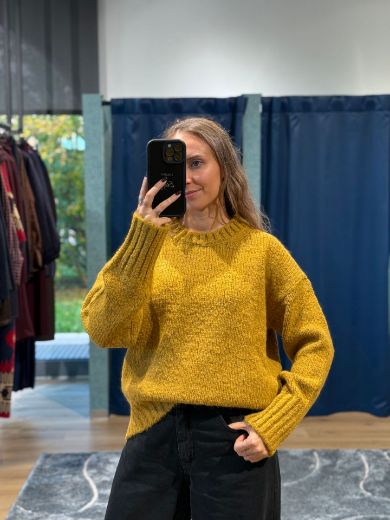 Immagine di MAGLIONE COMFY - Disponibile in VIOLA, VERDE BOTTIGLIA, SENAPE, MARRONE, GRIGIO ANTRACITE, ARANCIONE