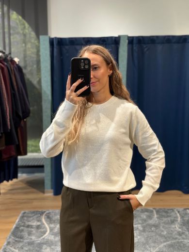 Immagine di MAGLIONE GIROCOLLO PURA LANA - Disponibile in TAUPE, PANNA, NERO, GRIGIO SCURO, GRIGIO CHIARO, BEIGE SCURO, BEIGE
