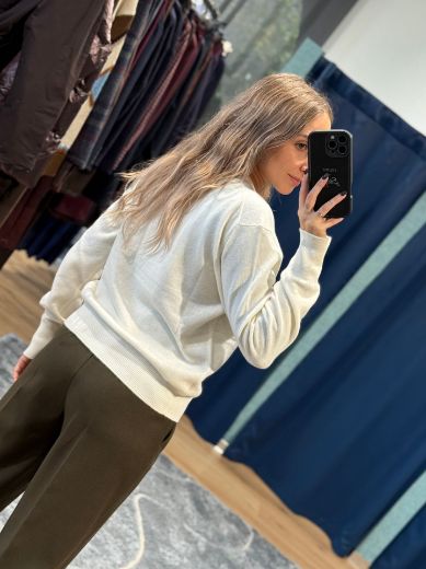 Immagine di MAGLIONE GIROCOLLO PURA LANA - Disponibile in TAUPE, PANNA, NERO, GRIGIO SCURO, GRIGIO CHIARO, BEIGE SCURO, BEIGE