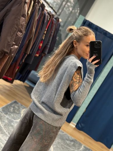 Immagine di GILET CON MANICOTTI - Disponibile in GRIGIO, NERO, MARRONE