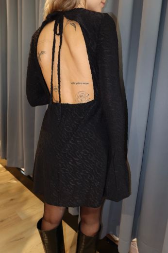 Immagine di ABITO ZEBRATO