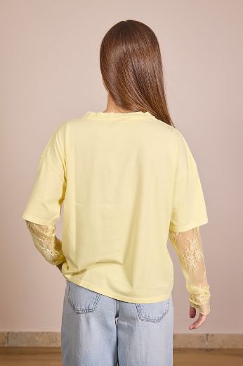 Immagine di T-SHIRT MANICA PIZZO - Disponibile in ROSA, NERO, GIALLO, BIANCO, VERDE SALVIA, MARRONE