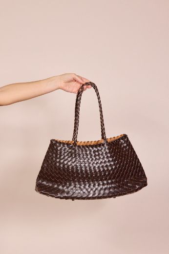 Immagine di SHOPPER IN PELLE INTRECCIATA - Disponibile in NERO, MORO