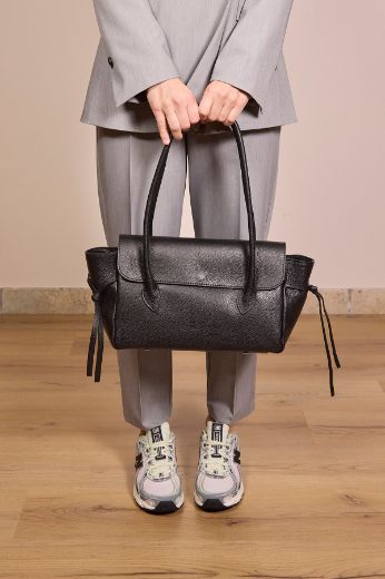 Immagine di BORSA LILITH IN PELLE - Disponibile in NERO, TAUPE