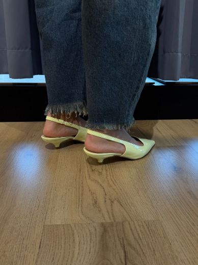 Immagine di SLINGBACK TACCO KITTEN - Disponibile in GIALLO, AZZURRO