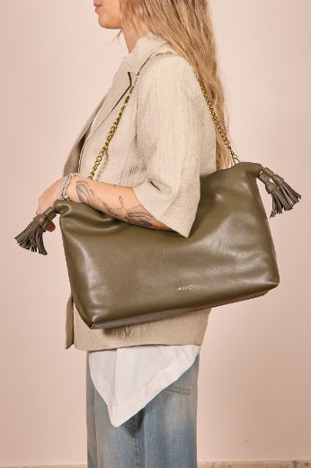 Immagine di BORSA TASSEL - Disponibile in VERDE MILITARE, NERO, CREMA