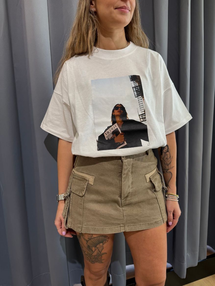 Immagine di T-SHIRT GIRL