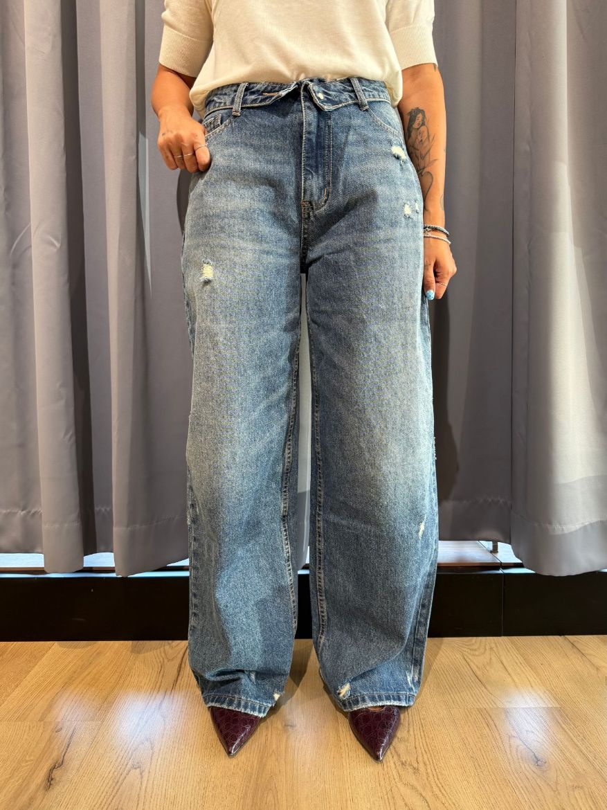 Immagine di JEANS FOLDED